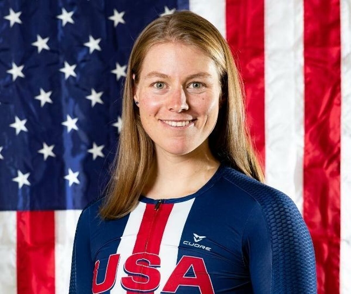 Jennifer Valente Headshot