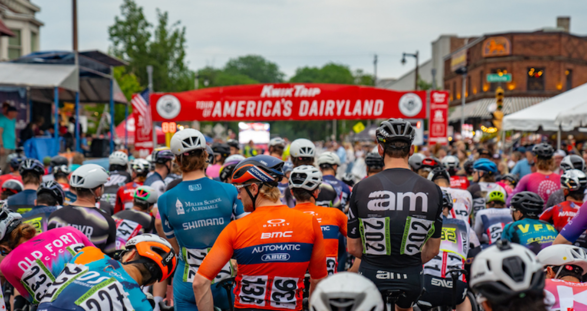 Bike racers at the starting line of the American Criterium Cup